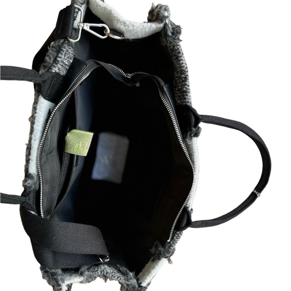 Alex•Max Europe Faux Fur Patchwork NWT Crossbody Tote Purse Bag - Picture 5 of 5